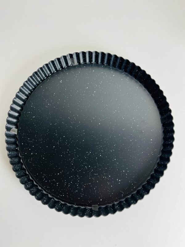 Phoenix black tart pan