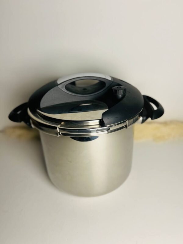 Caroni pressure cooker