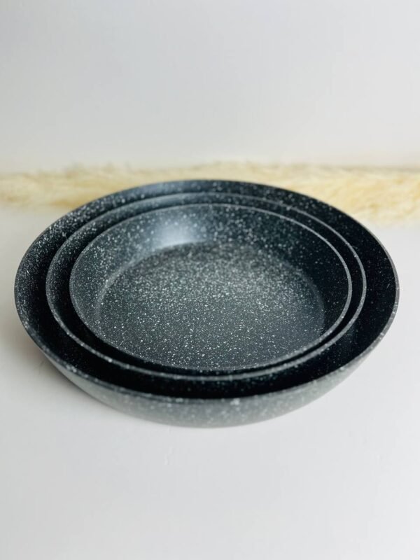 Phoenix circular black high pans set 3 pieces